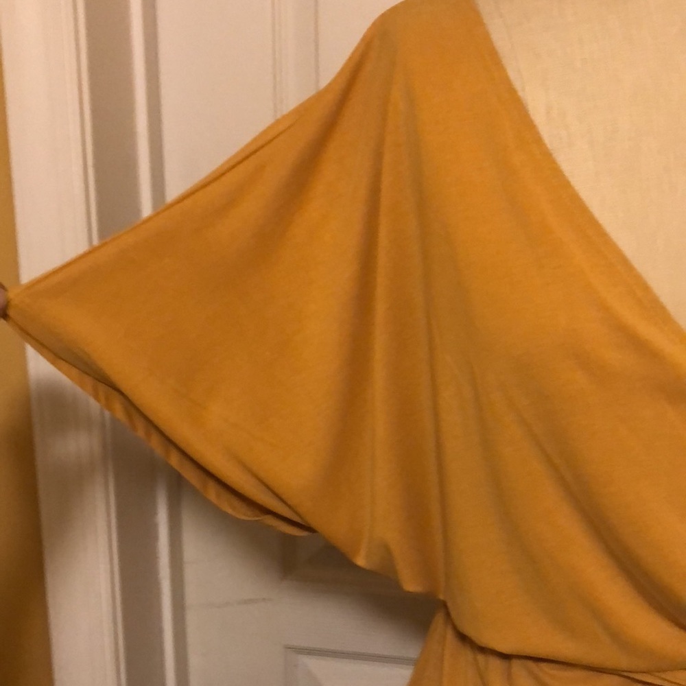 Forever 21 Faux Wrap Dress - Picture 4 of 8